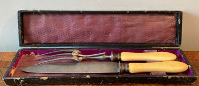Lot: - three pieces of silver plated cutlery...