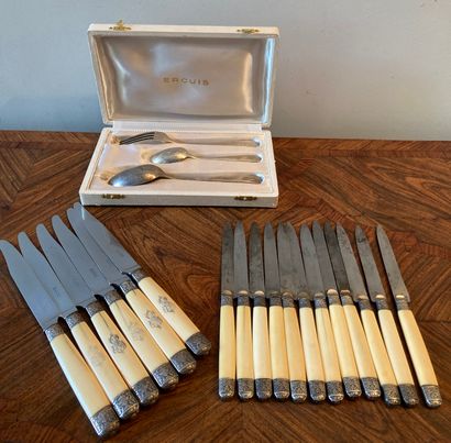 Lot: - three pieces of silver plated cutlery...