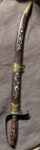 JAPAN, circa 1900. Saber, the handle and...