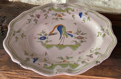 Earthenware set with Moustiers decoration...
