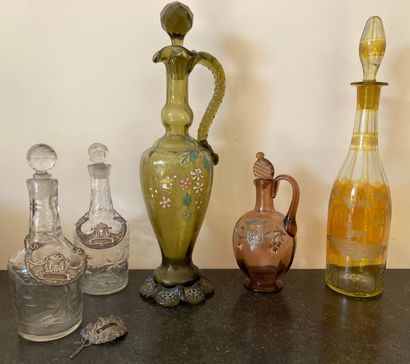 Glass and crystal lot: pair of bottles with...