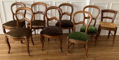 
Ten chairs in fruitwood with balloon backs...