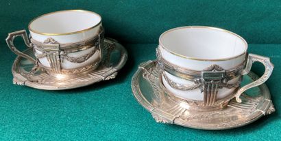 Head to head porcelain with gold fillet,...