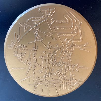 Medal in gilt bronze, signed Georges Matthieu....
