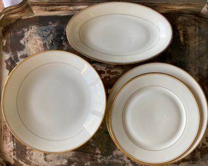 Part of a table service in porcelain with...