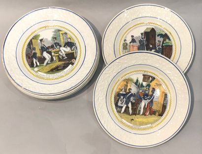 Suite de neuf assiettes en faïence de Creil...
