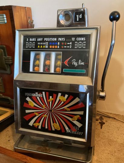 Slot machine in chromed metal and black lacquered...