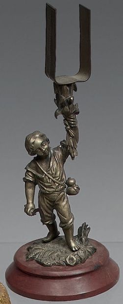 Porte-boîte à allumettes en bronze à patine...