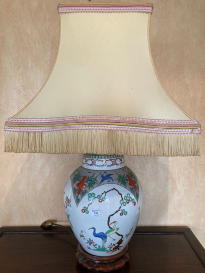 Porcelain covered vase with kakimeon decoration,...