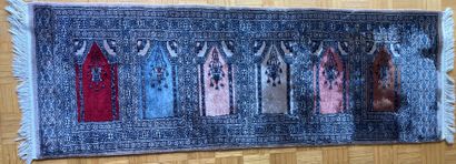 Set of carpets : - Oriental carpet in wool...