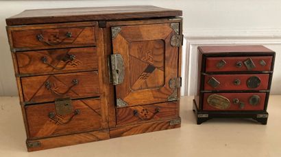 JAPAN, circa 1900. Small exotic wood cabinet...