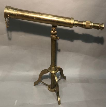 Lunette astronomique en bronze et laiton,...