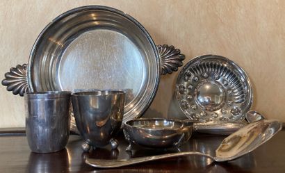 Set in silver plated metal, including: tripod...
