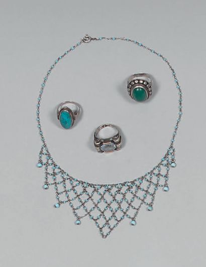 Ensemble en argent (800 et 950) : - collier...
