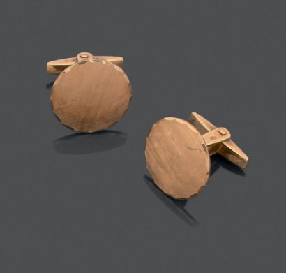 Pair of cufflinks in 18K (750) yellow gold,...