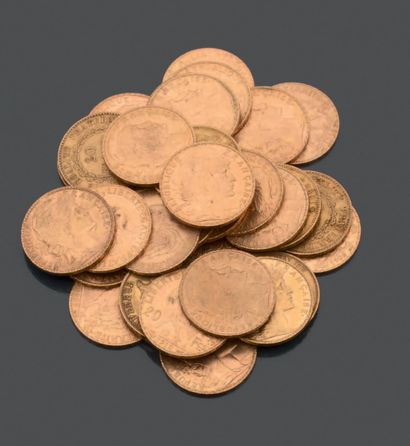 FRANCE. Trente-cinq pièces de vingt francs...
