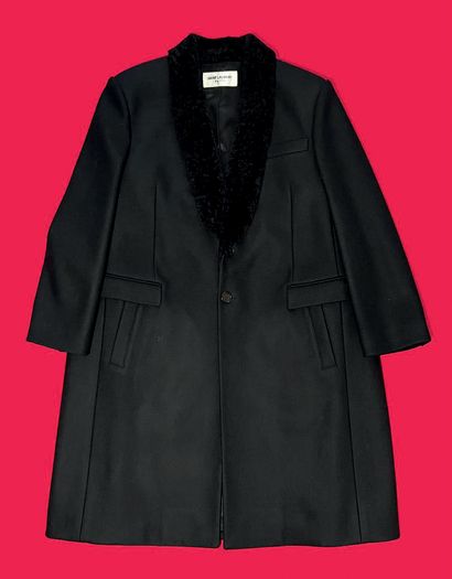 Yves SAINT-LAURENT Paris.
Manteau en drap...