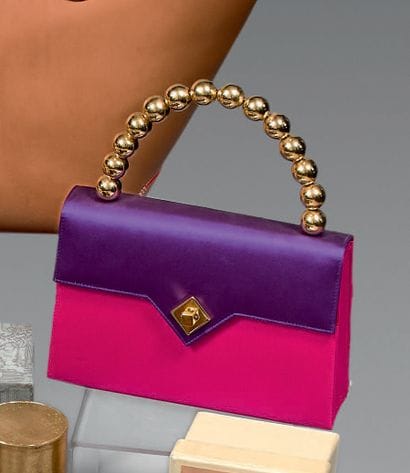 Renaud PELLEGRINO.
Evening bag in fuchsia...