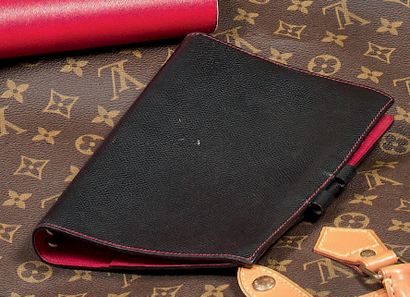 HERMES.
Agenda in black grained leather with...