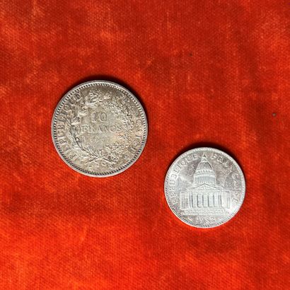 FRANCE. Deux pièces en argent, Ve République....