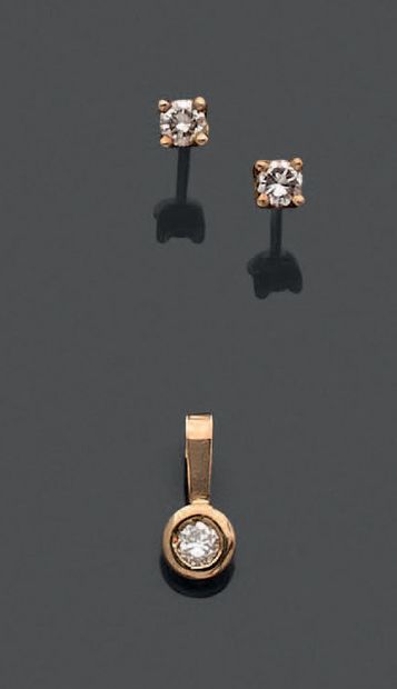 Ensemble en or jaune 18K (750), composé d'un...