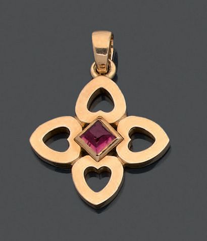 Pendentif en or jaune 18K (750), de forme...