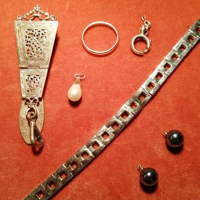 Gilded metal chatelaine with two trapezoidal...
