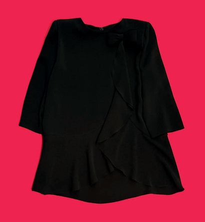 Pierre CARDIN. 
Tunique en crêpe de soie...