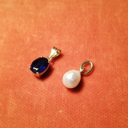Pendentif en or jaune 18K (750), orné d'une...