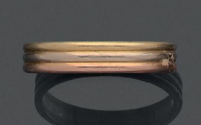 Alliance en or de trois couleurs 18K (750)....