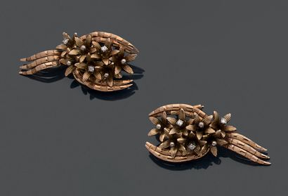 
Paire de clips d'oreille en or jaune 18K...