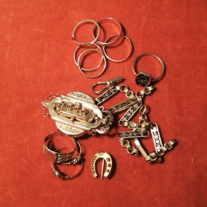 Fragments et débris d'or jaune 18K (750)...