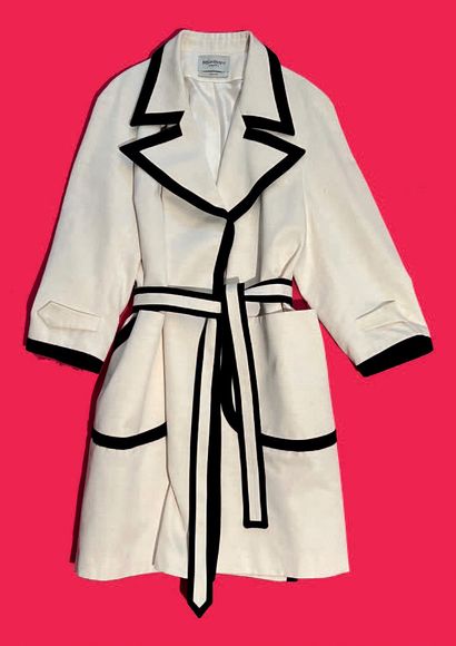 Yves Saint-Laurent
Rive Gauche. Manteau et...