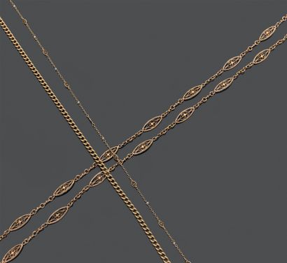 Sautoir en or jaune 18K (750), à maille provençale...