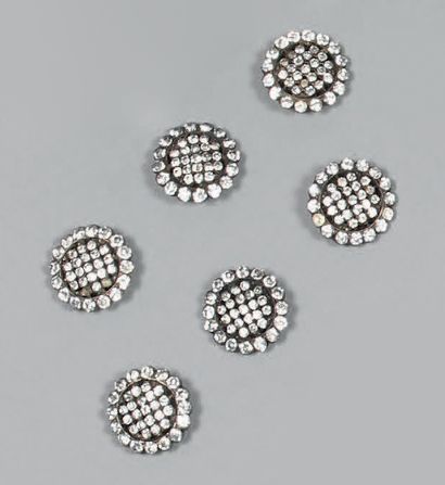 Suite de six boutons ronds en argent (800),...