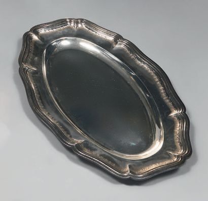 Oval silver dish (950), with contours underlined...