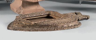 Gilded wood frame in the shape of a heart,...