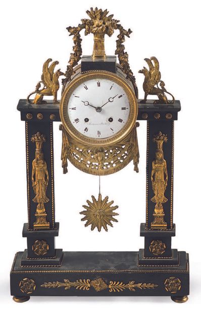Portico clock in black marble and gilt bronze,...