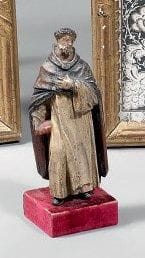 Statuette en bois sculpté polychrome représentant...