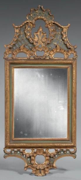 Miroir à fronton en bois laqué vert et doré...