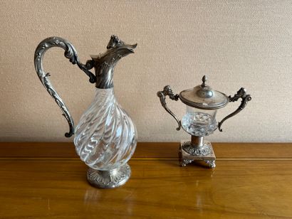 Small crystal ewer with twisted ribs, the...
