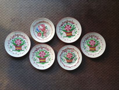 EST DE LA FRANCE. Suite de cinq assiettes...