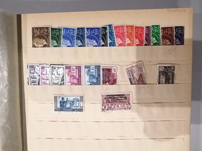 Album de timbres des Colonies et Territoires...