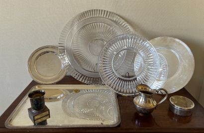 Ensemble de trophées et cadeaux de départ...
