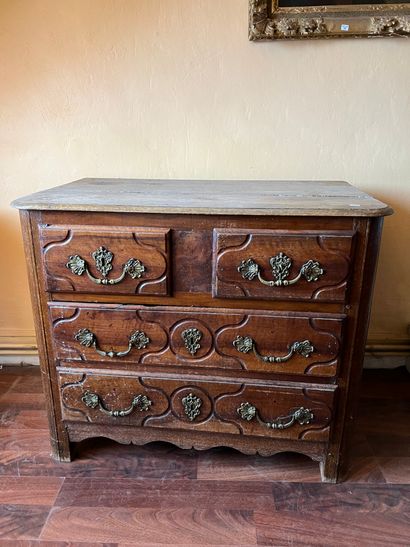 Small chest of drawers in fruitwood with...