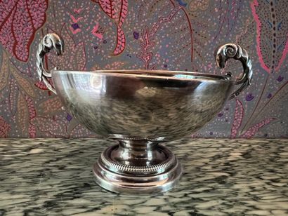 Coupe de mariage en argent uni (950). Les...