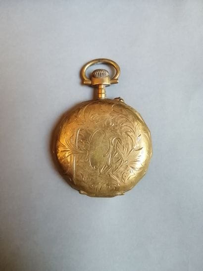Montre de gousset en métal doré, le boîtier...