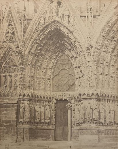 BISSON Brothers. Statues of the cathedral...