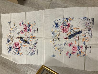 CHINE, Canton - XXe siècle.
Set of thirteen...