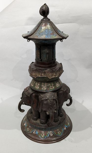 JAPON - Epoque MEIJI (1868-1912).
Bronze...